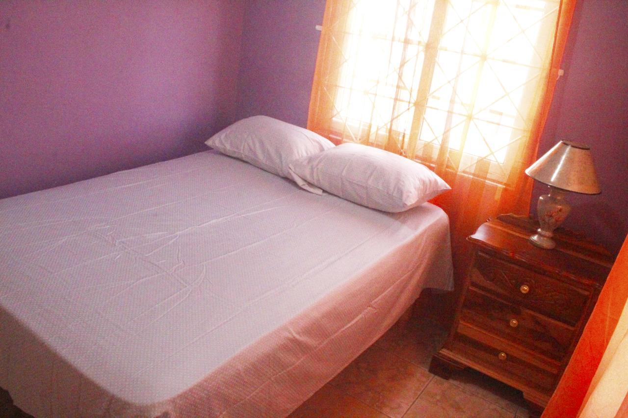 Yaad Hostel Montego Bay Exterior foto