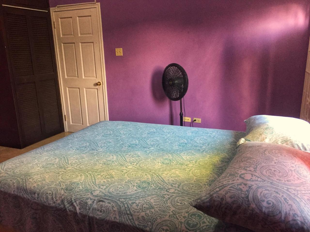 Yaad Hostel Montego Bay Zimmer foto